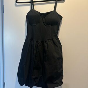 Chic Black Mini Bubble Dress with Straps